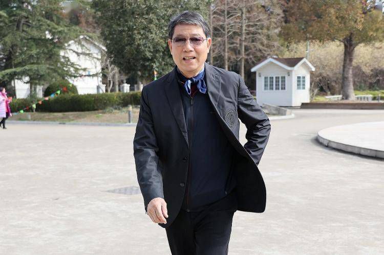 办公室美妇疯狂叫声浪吟